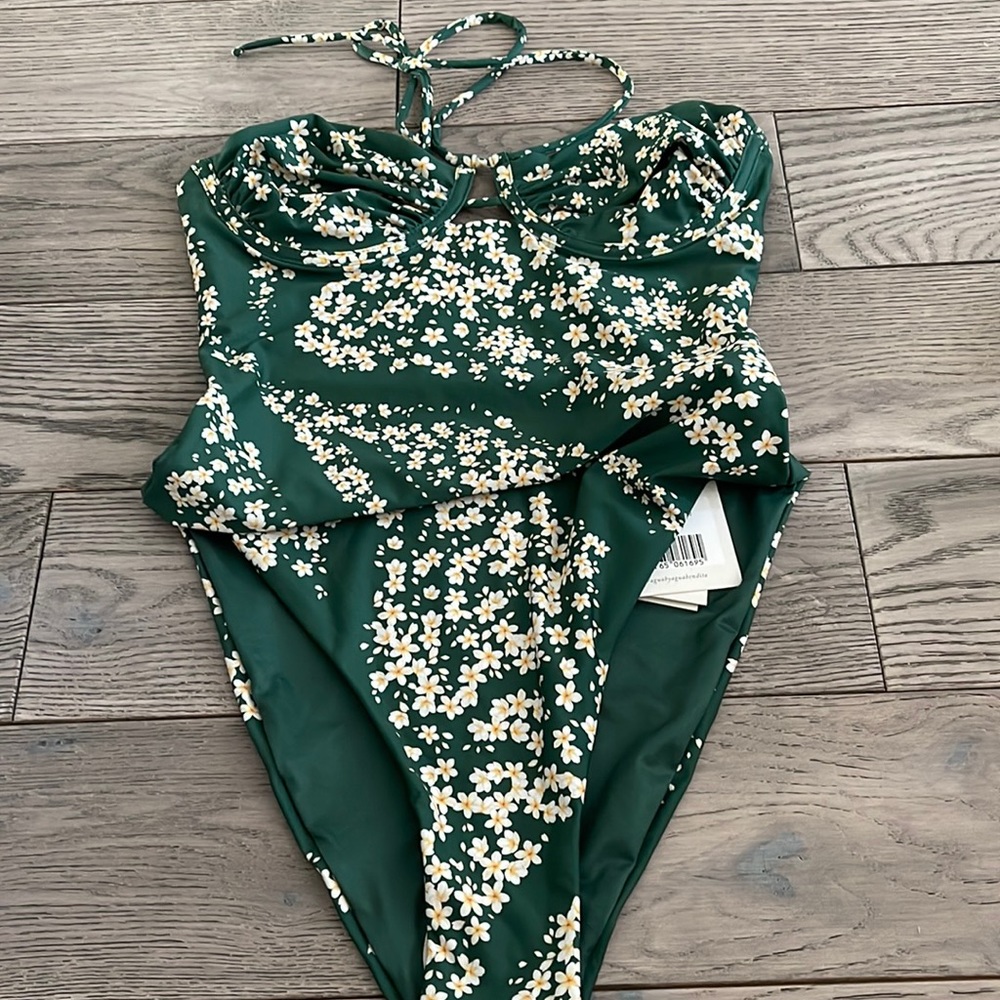 Agua swim